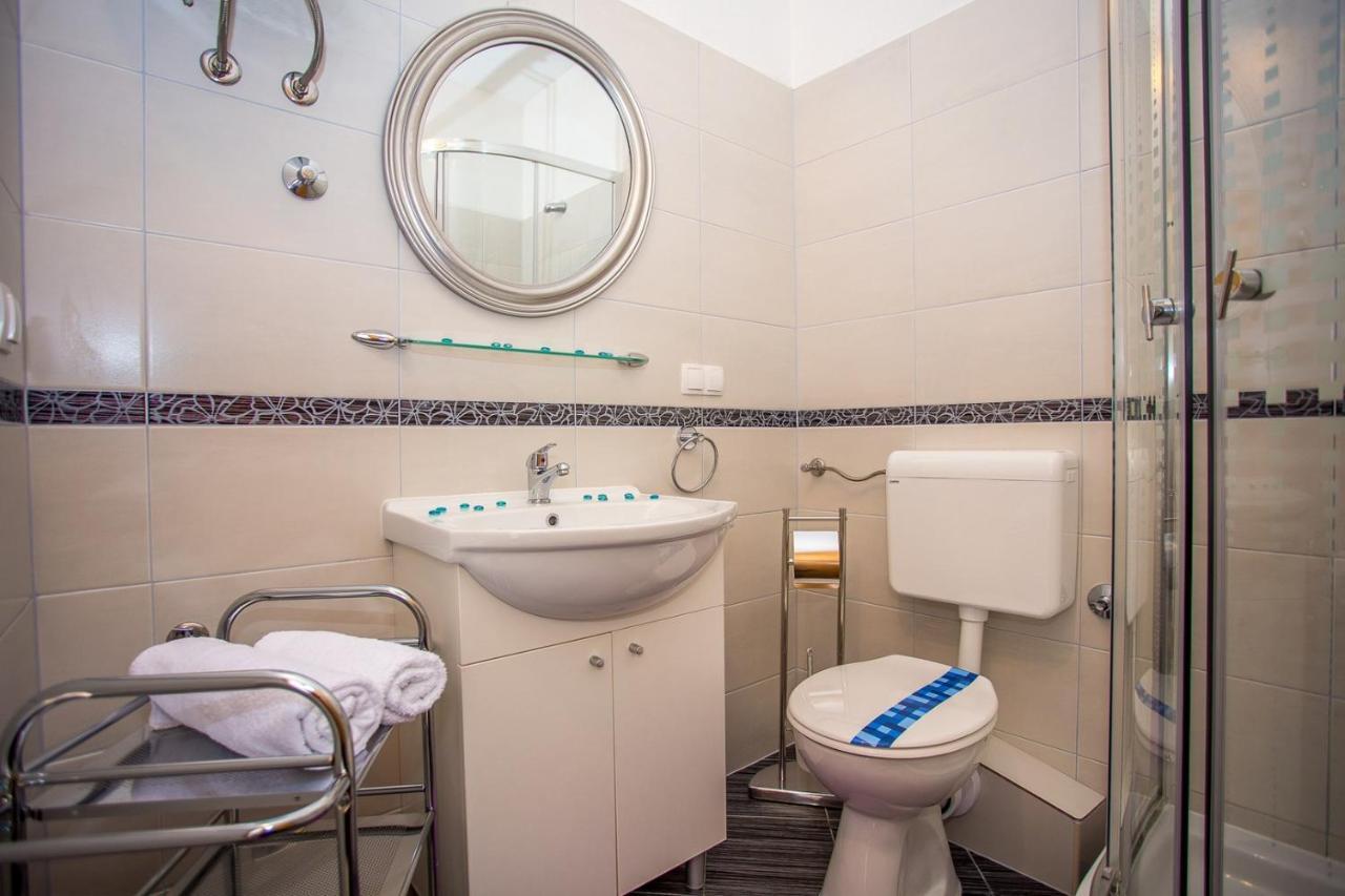 Apartments Marija โอครูกกอร์นญี ภายนอก รูปภาพ